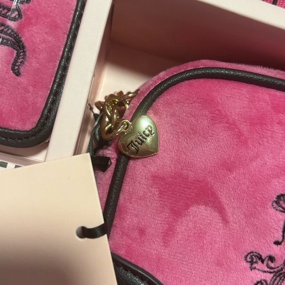 Juicy Couture Gift Set Free Love Heritage Slim Camera Bag & Envelope Card Case - Picture 7 of 14